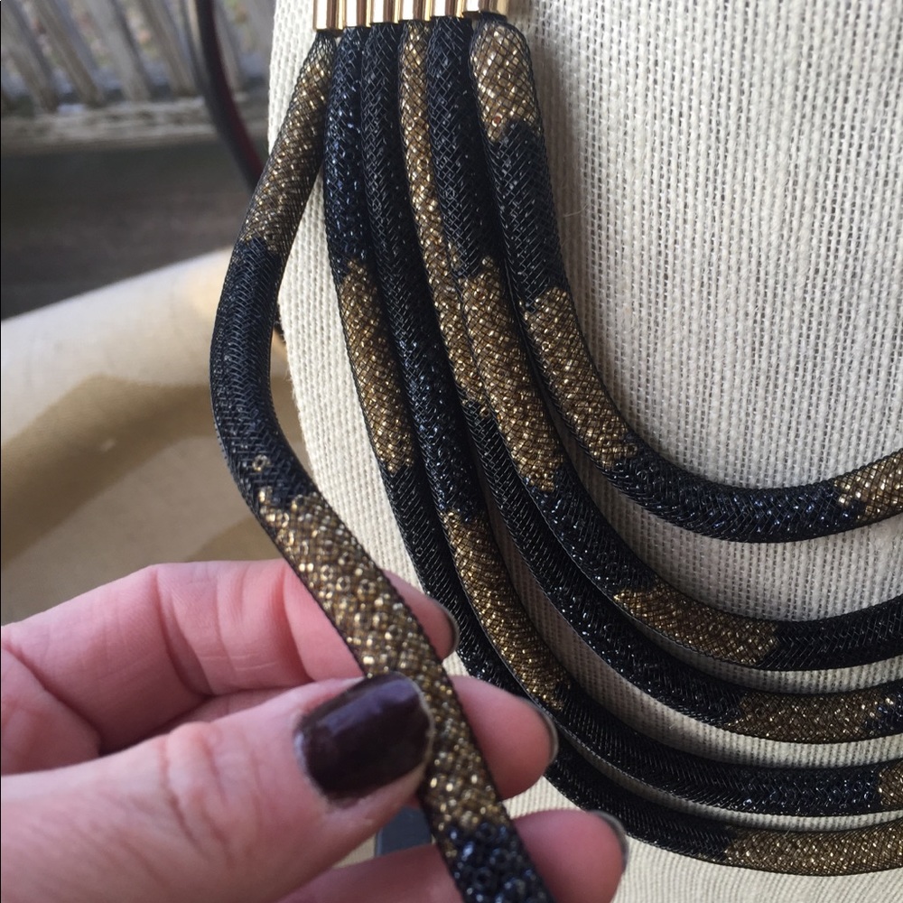 🌀Sold 🌀Black and Gold Rope Style Necklace - Picture 2 of 6